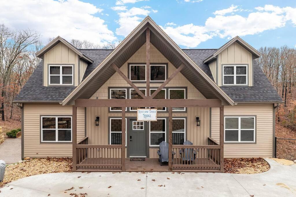 Rock And Timber Lodge Брэнсон Экстерьер фото
